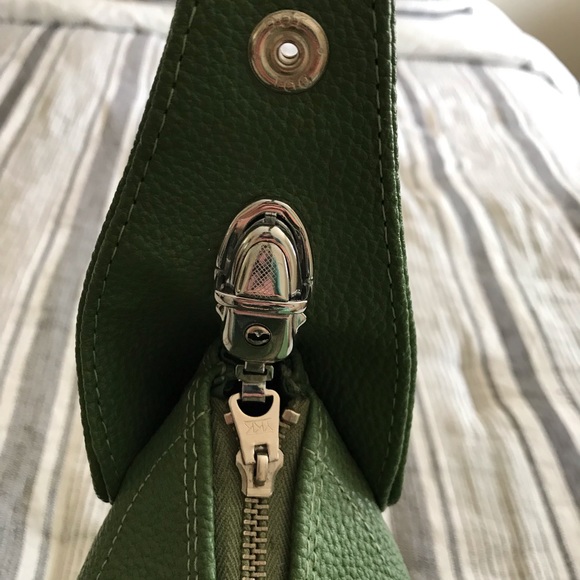 Vintage Royal Traveller Tote - Picture 4 of 6